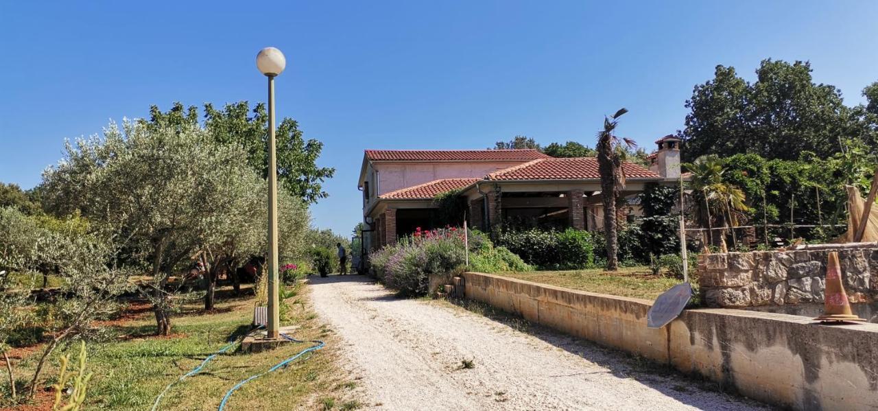 Holiday House Olly Vila Rovinj Exterior foto